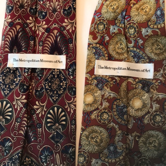 Bundle of two Metropolitan Museum ties - Picture 2 of 2